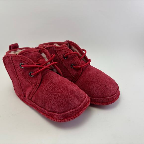 UGG “Baby Neumel” Toddler Boots Size 4/5 12-18mnths - Picture 1 of 12